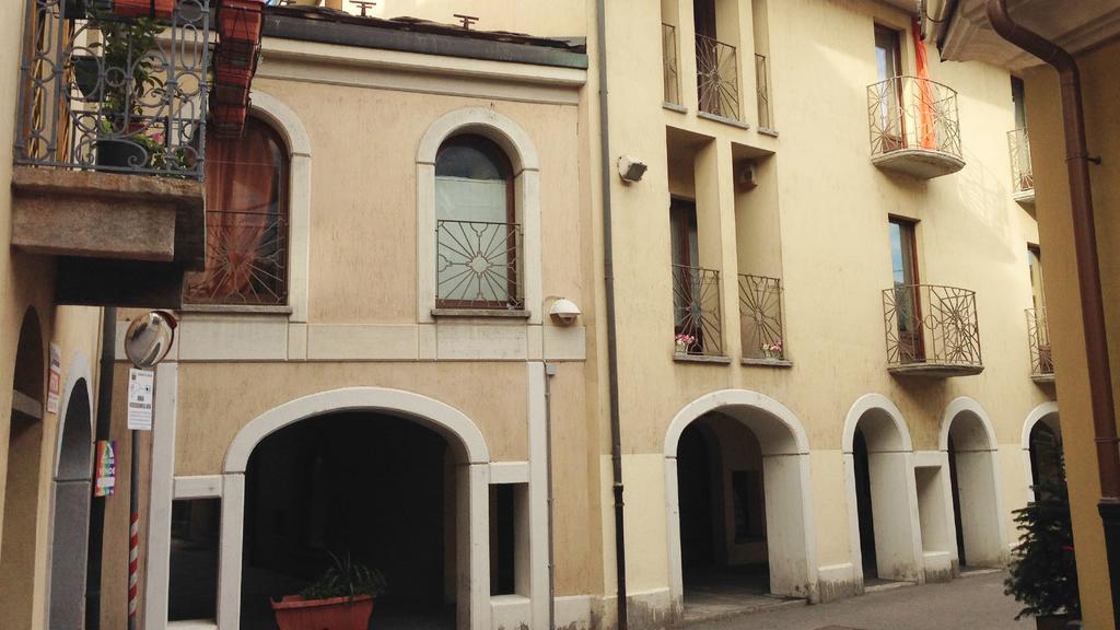 Le Joli Coin Du Passage Lägenhet Aosta Exteriör bild