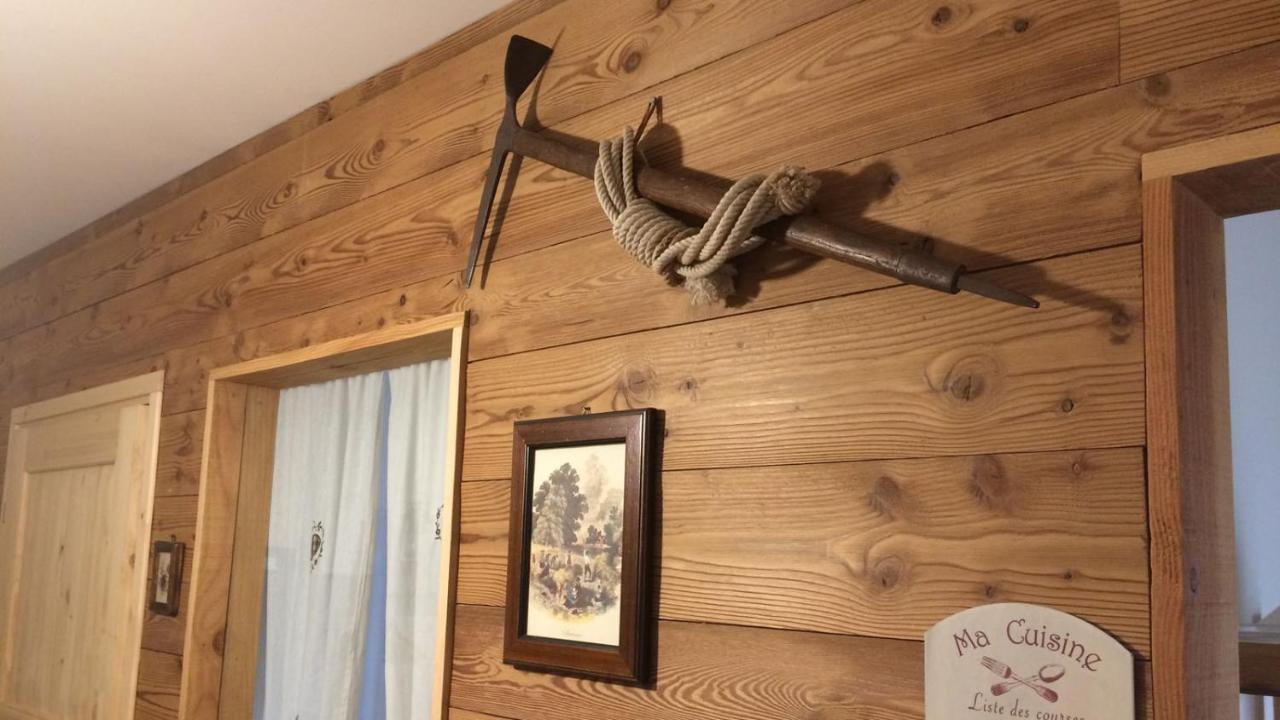Le Joli Coin Du Passage Lägenhet Aosta Exteriör bild