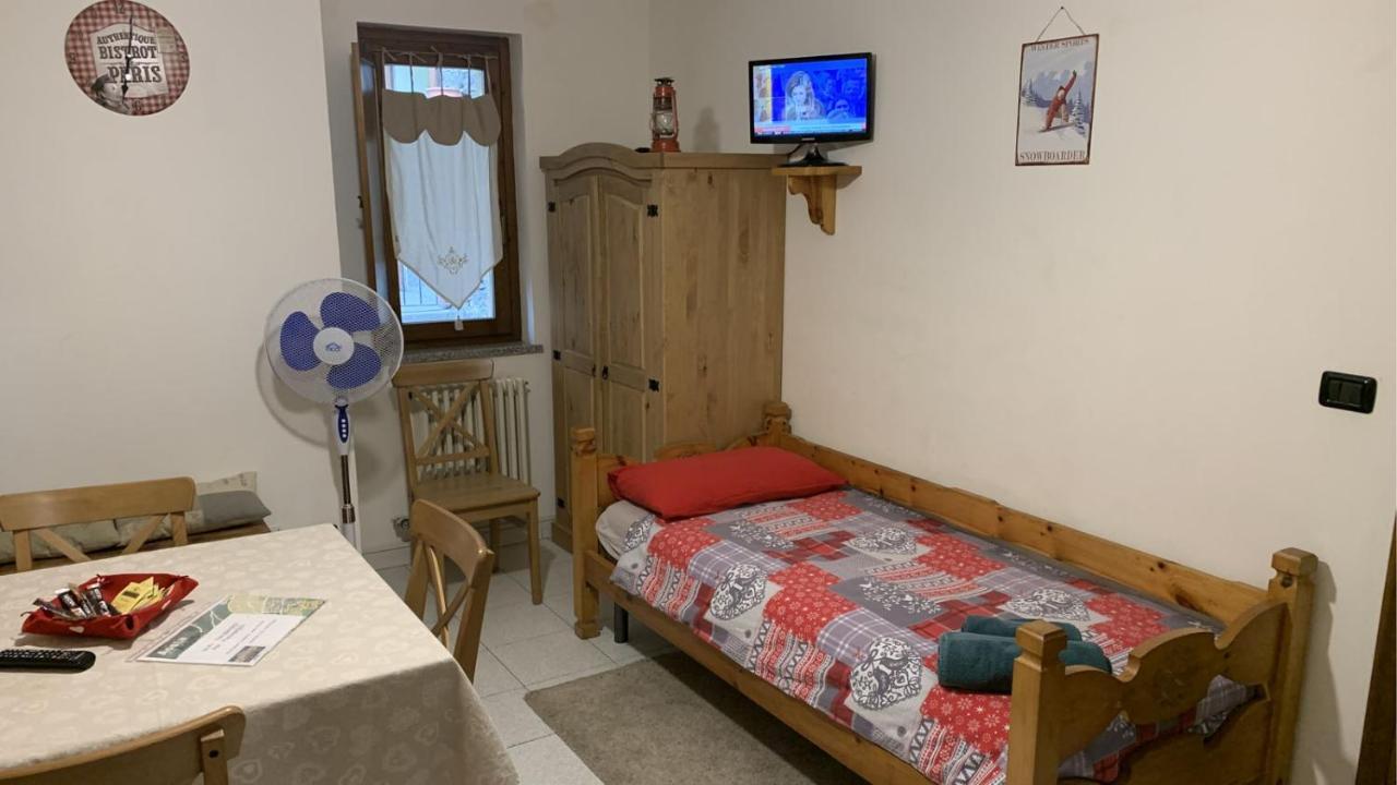 Le Joli Coin Du Passage Lägenhet Aosta Exteriör bild